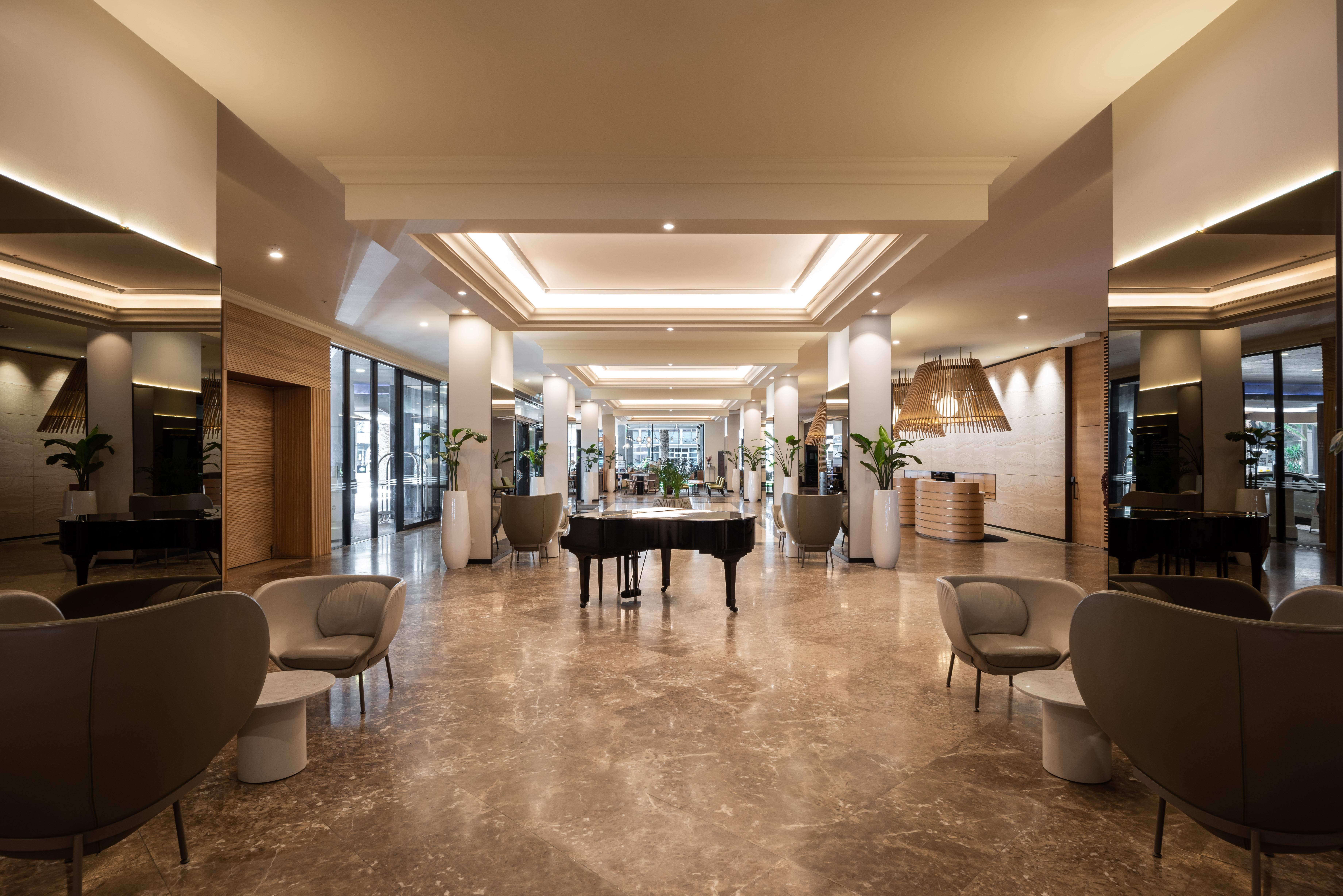 Pan Pacific Perth Exterior foto The lobby of the hotel